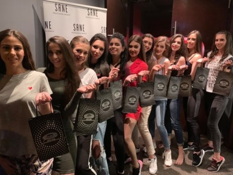 Ели Иванова получи короната на „Мис България” в Хасково