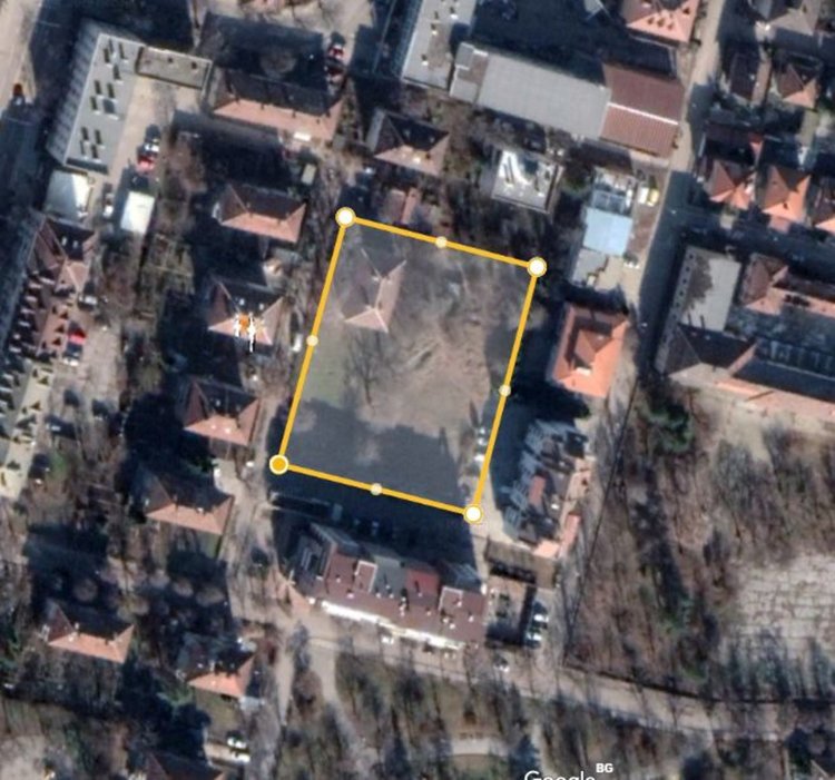 Димитровградчани излязоха на протест – търсят диалог с общината за бъдещето на зелен терен