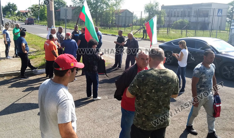 Поредна блокада в Конуш по пътя за "Маказа" заради лошата инфраструктура 