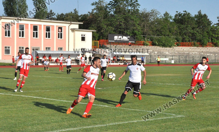 ФК "Хасково" победи "Карнобат" с 2:0 на "Ямача" 