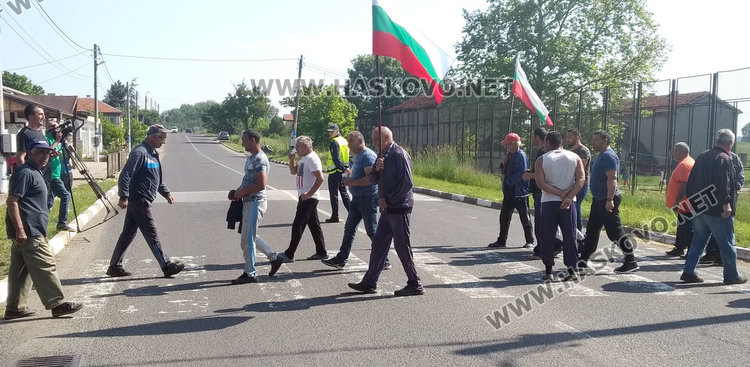 Поредна блокада в Конуш по пътя за "Маказа" заради лошата инфраструктура 