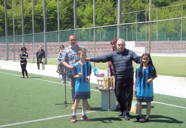 Футбол срещу дрогата събра малчуганите от Община Смолян на терена