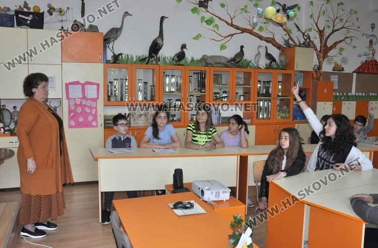 Ученици от "Смирненски" с призови места в Национално IT състезание