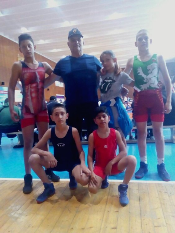 10 медала за борците от Хасковско от Държавния шампионат в Горна Оряховица