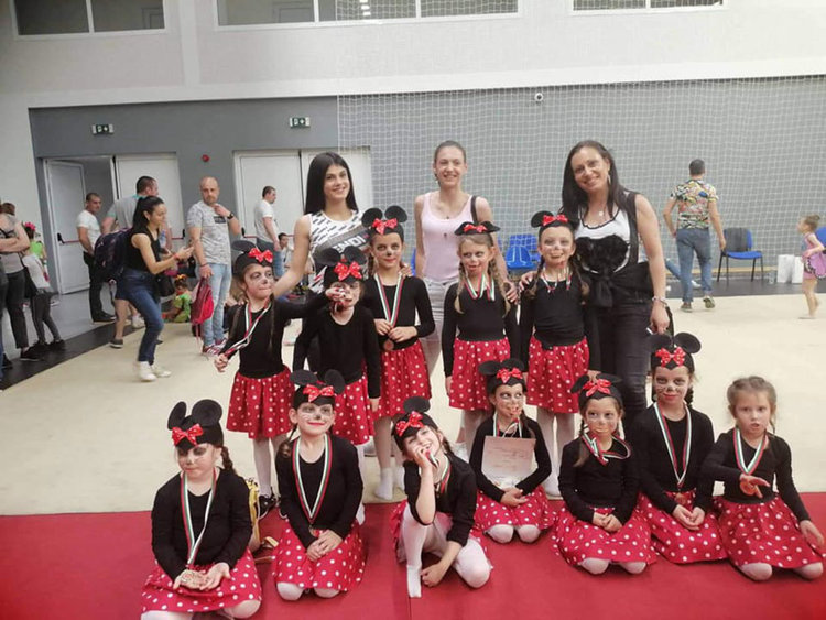 Грациите на „Аида” с три медала от Държавната гимнастрада