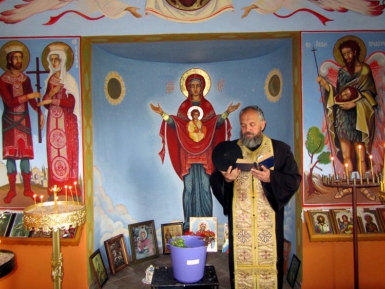 Параклисът над Турян е възстановен от местните хора и иконописан безвъзмездно в продължение на няколко години от художничката Весела Стаменова