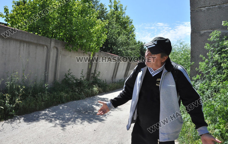Хасковлии: Оградата на бившата казарма дебне още жертви