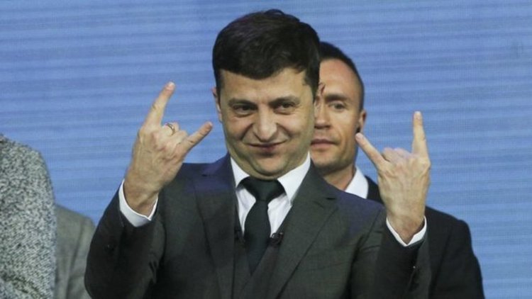 Зеленски обеща на Русия политика на "моркова и тоягата"