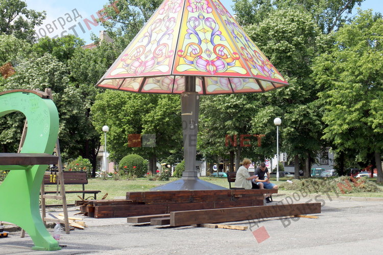 Ремонтират една от големите туристически атракции на Димитровград