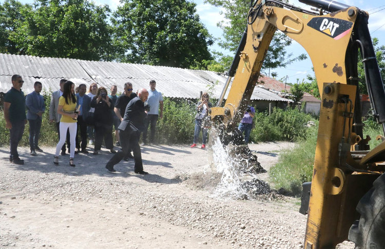 Започна изграждането на канализация в квартал "Хисаря"