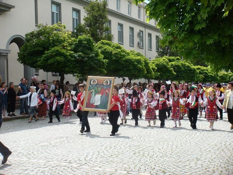 Шествие утре в Кърджали за Деня на българската просвета и култура