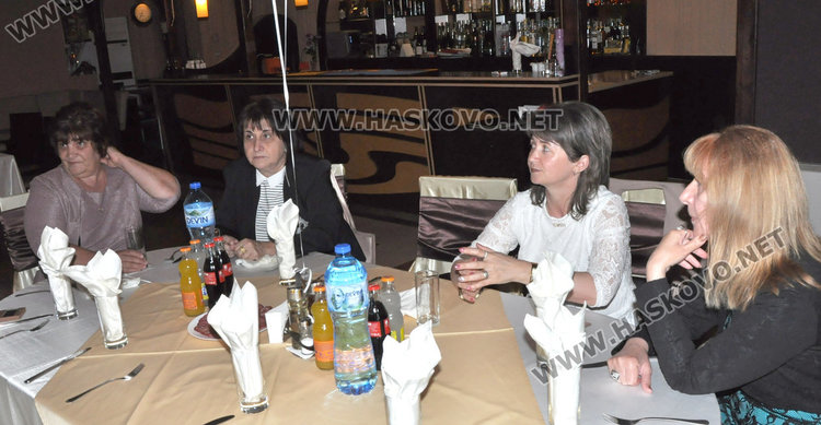 Абитуриентите на „Паисий” последно отброиха от 1 до 12