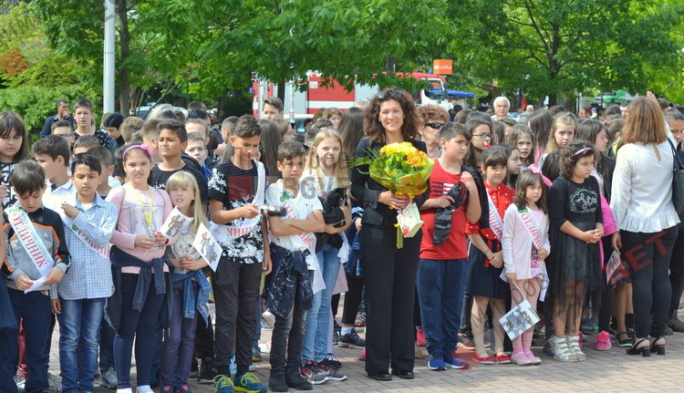 Празнично шествие за 24-ти май в Димитровград