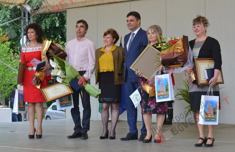 Празнично шествие за 24-ти май в Димитровград