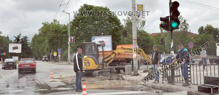 Отново авария на кръстовището до автогарата в Хасково