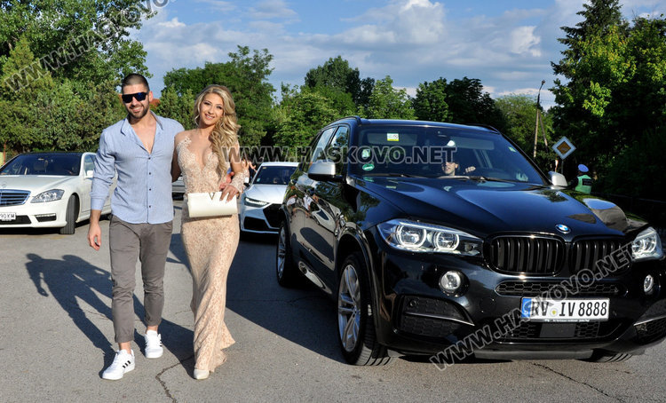 Математическата посрещна абитуриенти топ  от автобуса