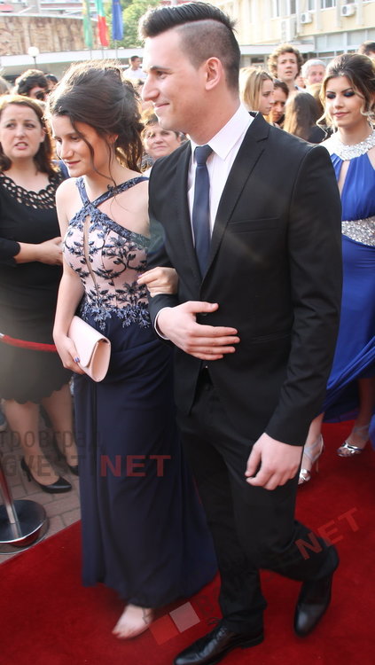 СУ "Любен Каравелов" изпрати своя випуск'2019