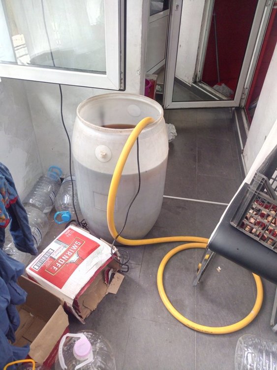 Спипаха депо за нелегален алкохол