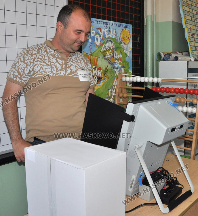 Смяна на председатели и секретари в 21 СИК