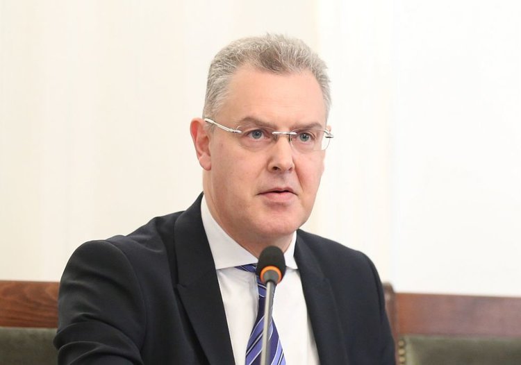 Преустановиха машинното гласуване в Перник 