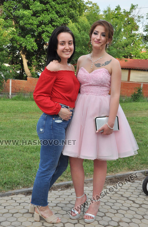 Спортист се яви на бала си на колело