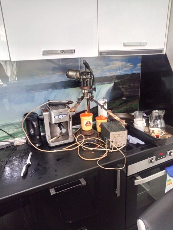 Спипаха депо за нелегален алкохол