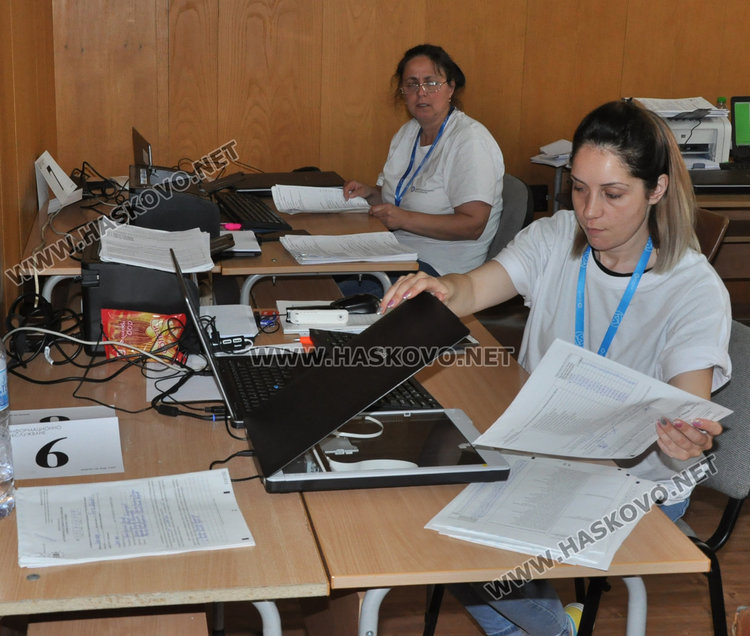 Множество сгрешени протоколи от изборите, десетина чакат за предаване