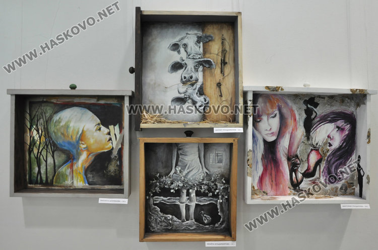 „Колорит“ с изложба „Рисунка в чекмедже“ в галерия „Форум“