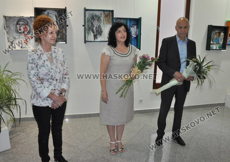 „Колорит“ с изложба „Рисунка в чекмедже“ в галерия „Форум“