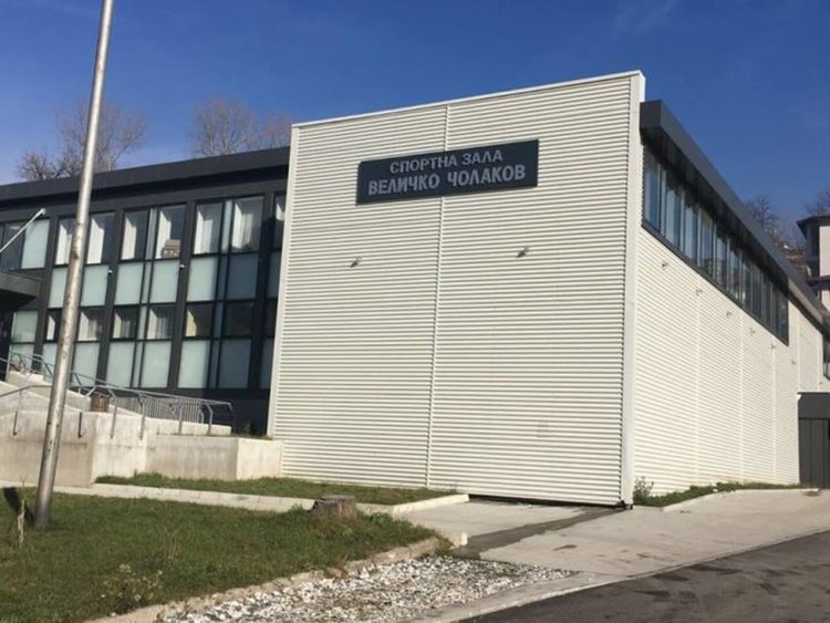 Полиция и пивовари борят със спорт престъпност и употреба на алкохол сред децата