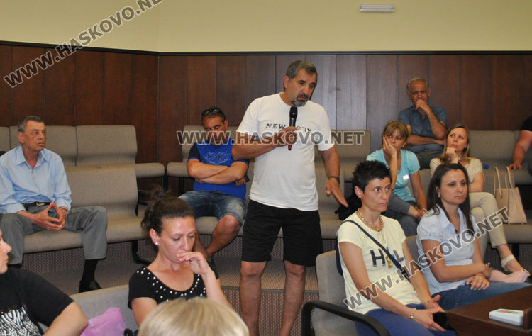 Хасковската общественост "за" ремонт на спортните бази с кредит