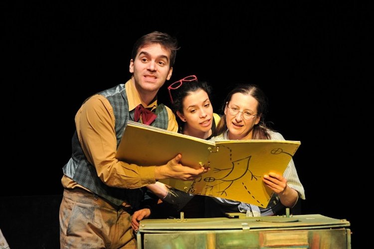 Цвета Караянчева подарява спектакъл на децата на Кърджали