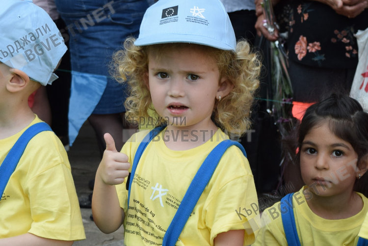 „Ден преди рожден ден” на детска градина „Баба Тонка”/снимки/