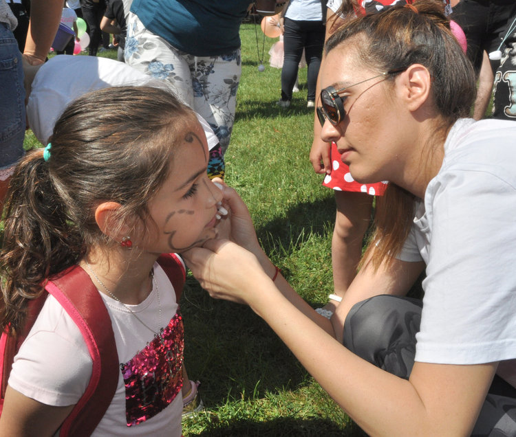 "Кенана" се превърна в алея на забавленията в Деня на детето