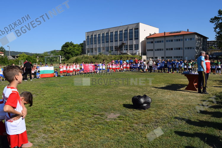 Мини шампионска лига в Кърджали в Деня на детето