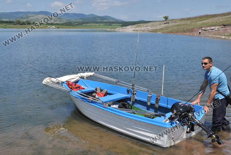 Рибарите откриха сезона с ентусиазъм, но без улов