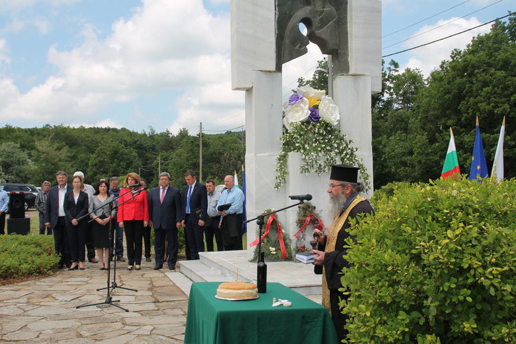 На Илиева нива почетоха 106 г. от трагедията на бежанците от Тракия 