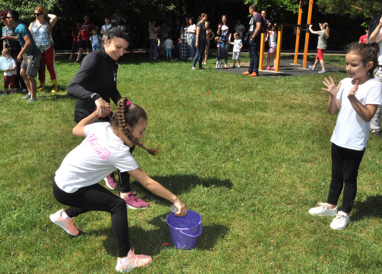 "Кенана" се превърна в алея на забавленията в Деня на детето