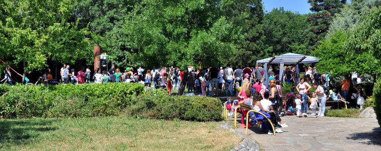 "Кенана" се превърна в алея на забавленията в Деня на детето