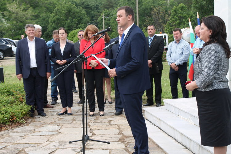 На Илиева нива почетоха 106 г. от трагедията на бежанците от Тракия 