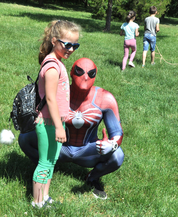 "Кенана" се превърна в алея на забавленията в Деня на детето