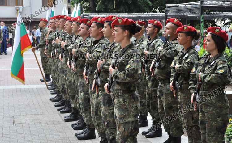 Патриотизмът на Хасково: Официални лица и още 20 граждани на ритуала за Ботев