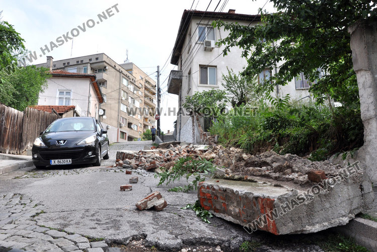 Кметът свика Кризисен щаб за анализ на щетите от проливния дъжд 