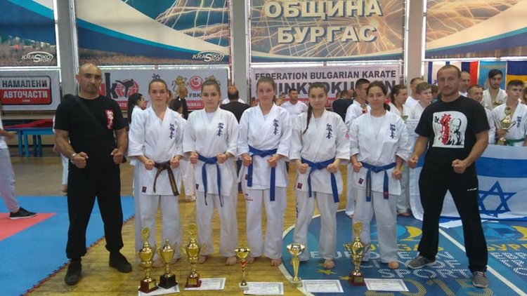 Шест медала за родопски каратеки от международен турнир