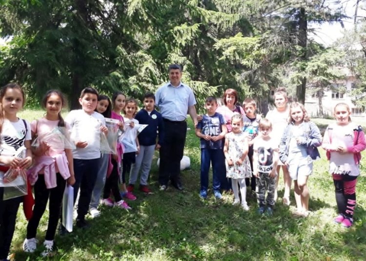 ОУ „Христо Ботев“ в село Габрово чества патронен празник