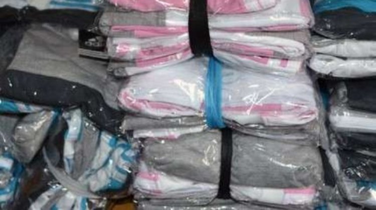 Криминалисти конфискуваха стока с логото на защитена марка