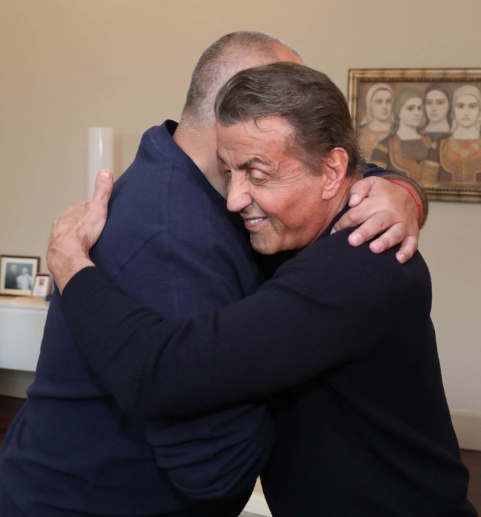 Премиерът се похвали във Фейсбук за срещата си  със Сталоун