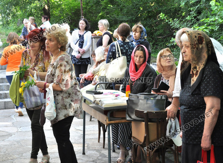 Вечерна литургия във „Възнесение Господне” преди Спасовден