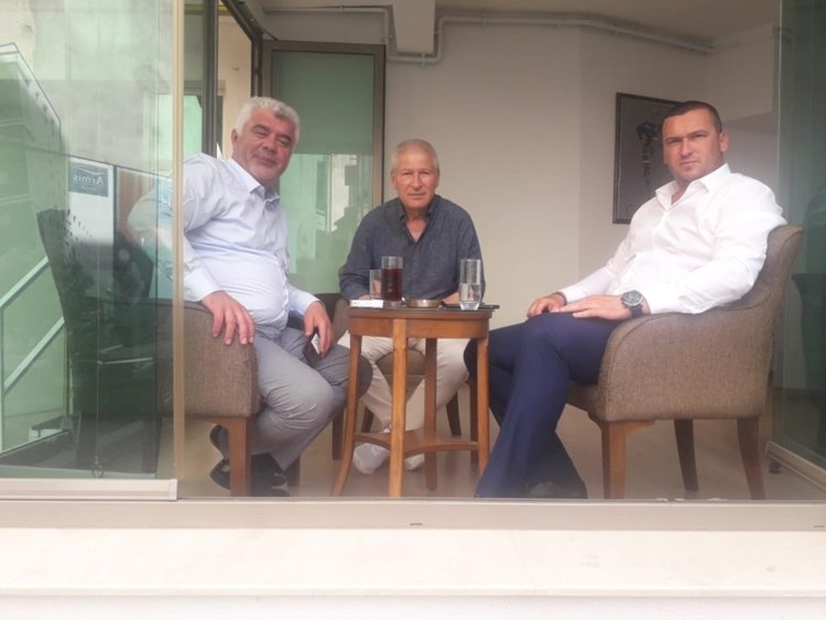 Откриват паметника на Наим Сюлейманоглу в Момчилград през юли