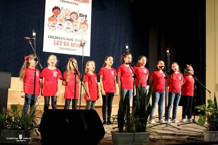 „Орфей“ с награда от Националния фестивал „Нека пеем заедно“